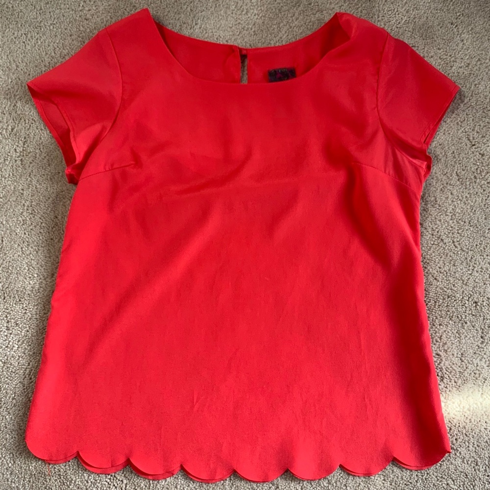 Coral red scallop top